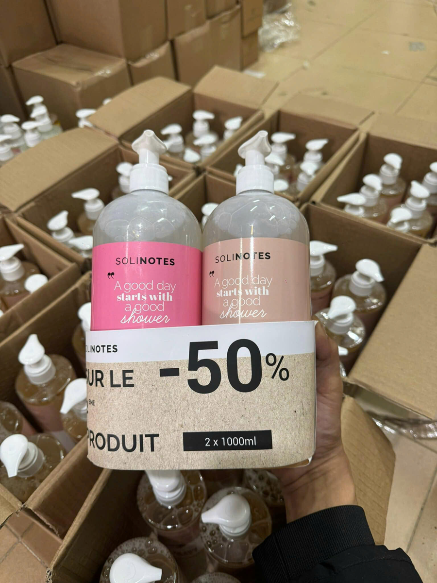 Combo 2 chai sữa tắm hương nước hoa SOLINOTES mix mùi 1000mll