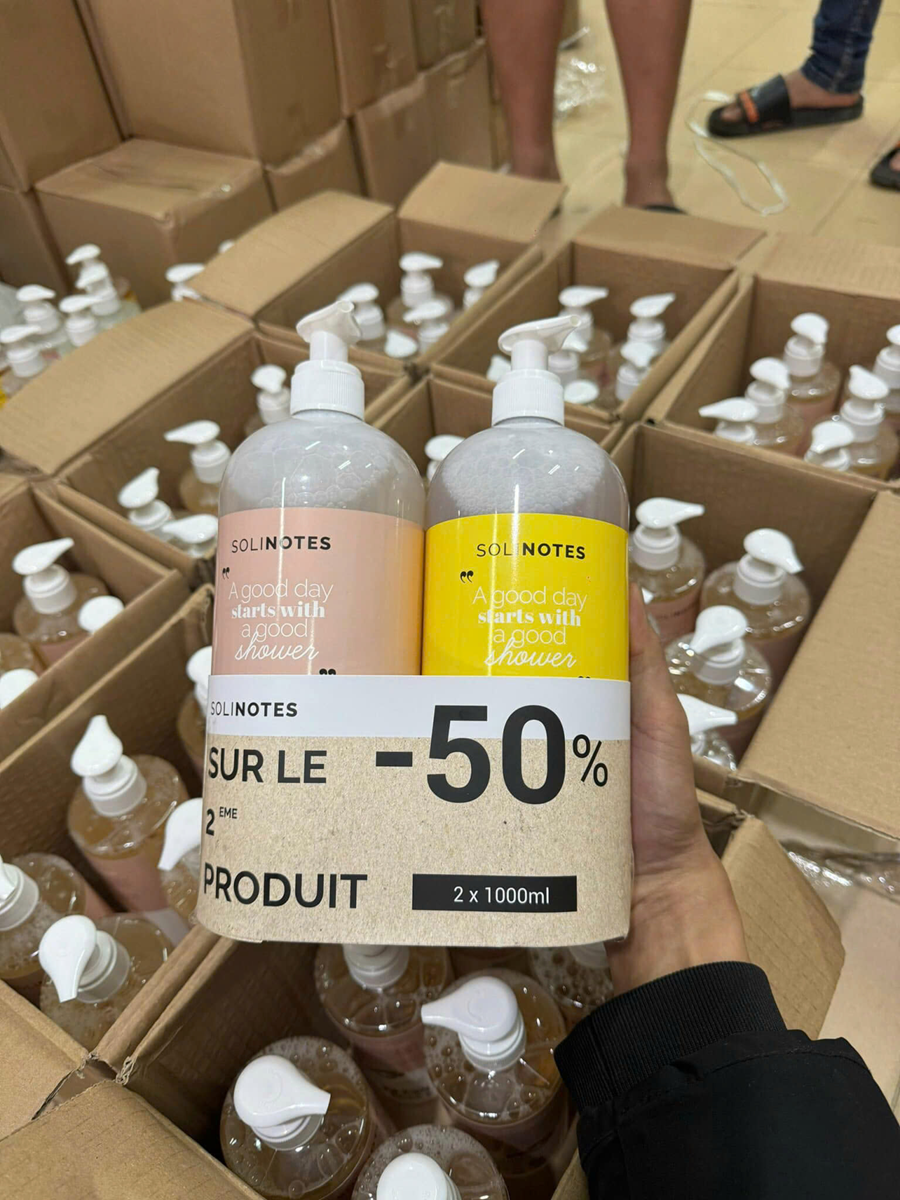 Combo 2 chai sữa tắm hương nước hoa SOLINOTES mix mùi 1000mll