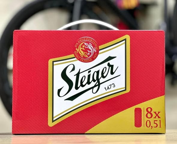 Bía hoa quả Steiger (1 xách 8 lon mix vị)