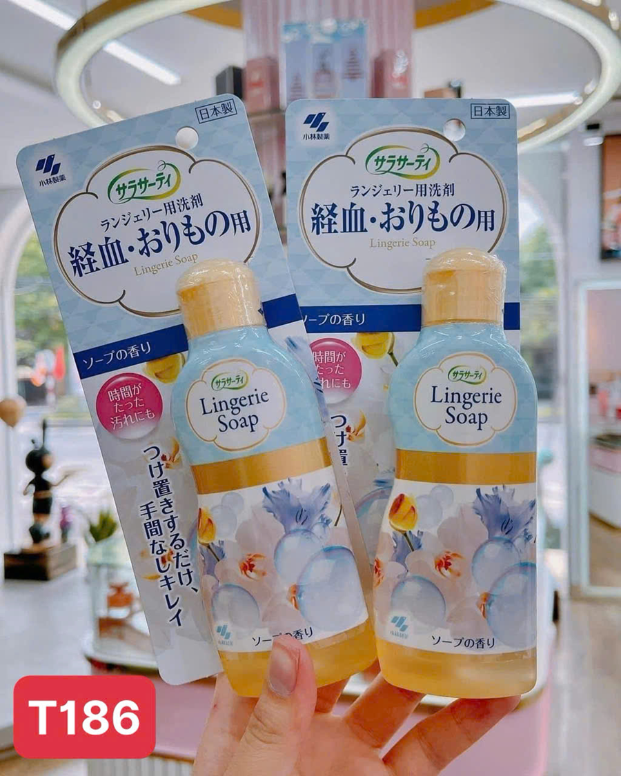 Combo 2 chai Nước giặt đồ lót Lingerie Soap Kobayashi Nhật Bản 120ml
